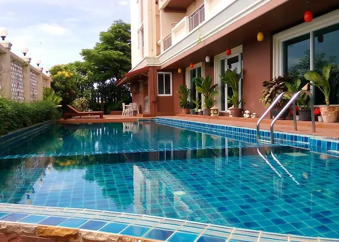 Convenient Grand Plus Hotel Suvarnabhumi
