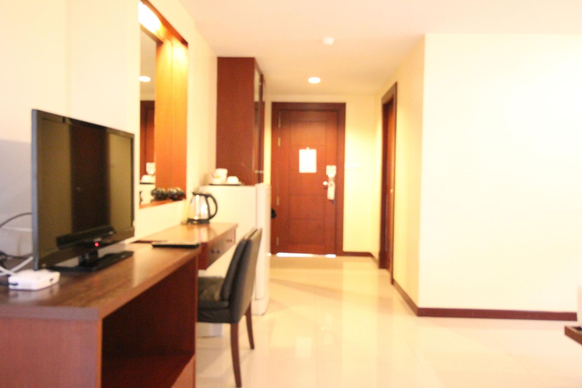Convenient Grand Suvarnabhumi 5* סאמוט פראקאן