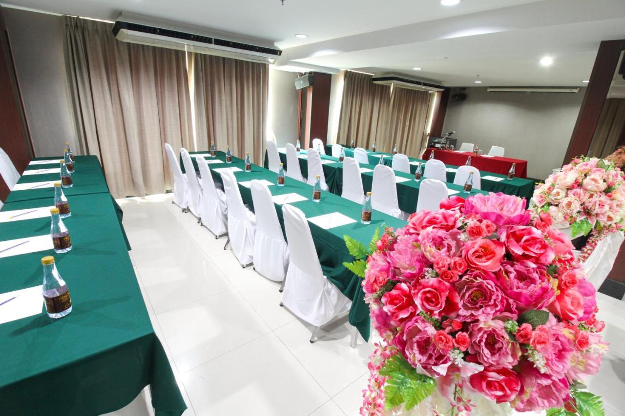 מלון Convenient Grand Suvarnabhumi 5*